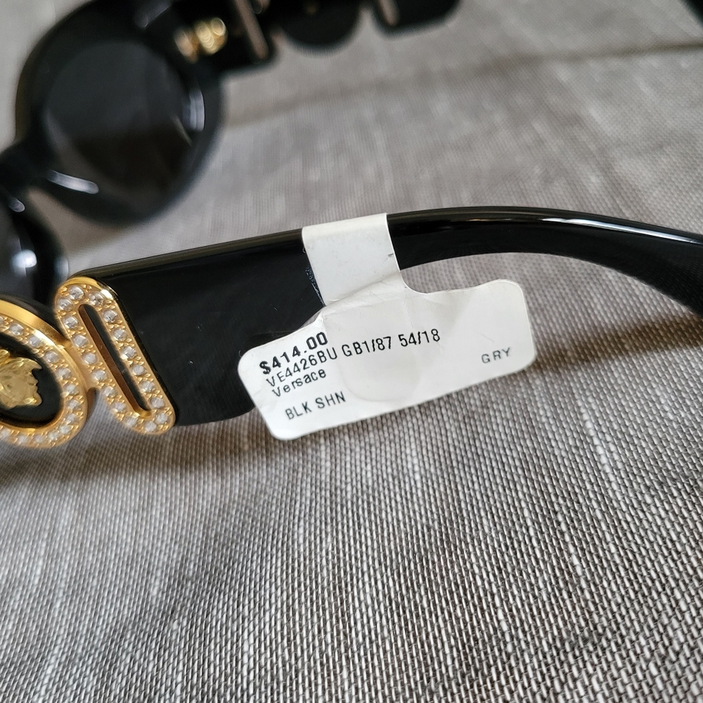 New Women's Versace Black Gold Medusa Head Biggie Sunglasses (Regular not Oversz - Picture 9 of 16